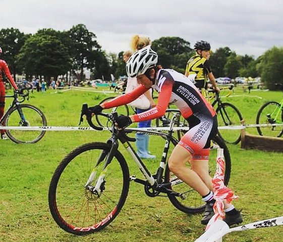 loopylass79's tweet image. First cx race of the season @Specialized_UK @specializedwmn @TeamBroUK #loveracing