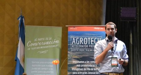 agroaproposito's tweet photo. "Creamos un dron autónomo que toma imágenes aéreas y las analiza" (Paul Daintree, SkyAgro). https://t.co/qXQzngAL98 https://t.co/7hfya2aOYm