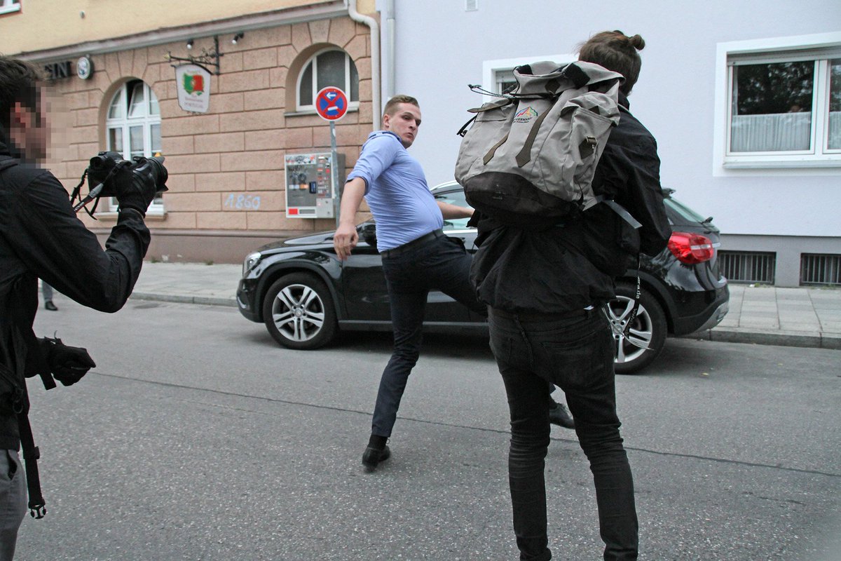 AfD-Wahlparty München: Angriff auf Pressefotografen durch Chris A. (Rapper "Deutscher Patriot") #AfD #NoAfD @BJVde