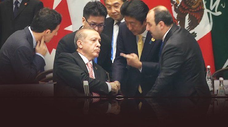 selamisrky's tweet photo. Dönüşte bizim mahalleden geçebilirmisiniz.?
#TurkeyWithYou https://t.co/KMuosunNEp