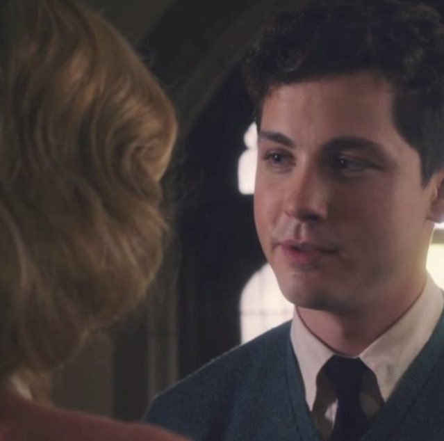 LogansourceFr_'s tweet photo. Logan Lerman dans le film "Indignation" : https://t.co/FnfXxyi1Hq