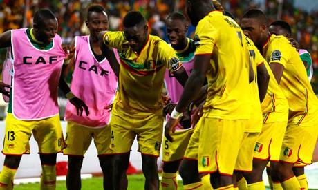 equipedumali's tweet photo. Victoire 5-2 face au Bénin.
🚀 En route pour la #CAN2017⚽😀👏🔝 @NossTraore @diaby_abdoulay @91_yacou @SambouYatabare https://t.co/FHeM1keGPk