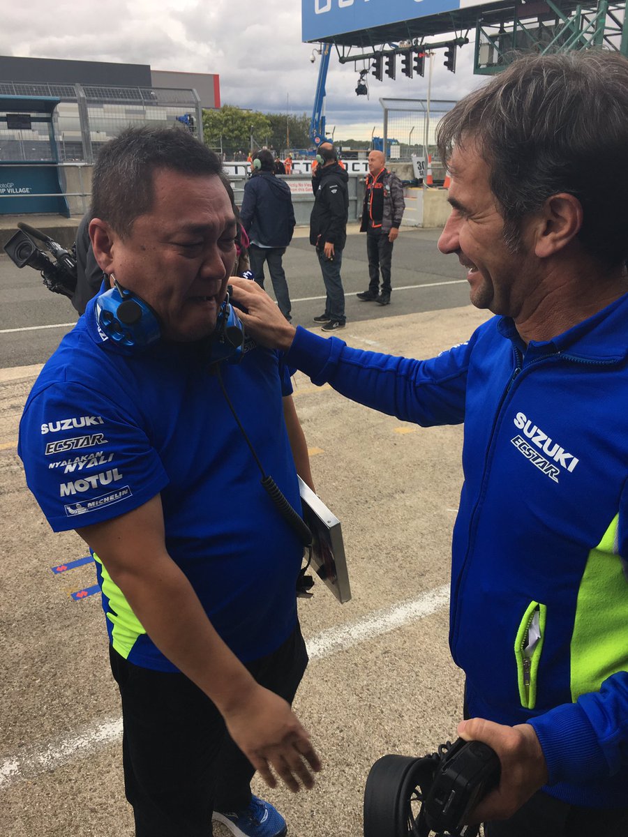 MiGroup_sport's tweet photo. Well deserved victory eith tears of joy #BritishGP @SUZUKIECSTAR @MotoGP https://t.co/UKe8UN4ufd