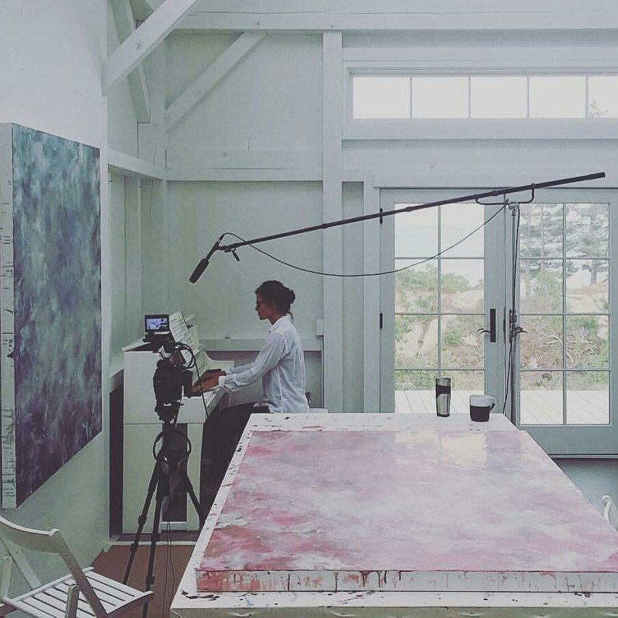 WinstonWachter's tweet photo. #betsyeby #makingamovie #lovethesenewpaintings #lastdaysofsummer #summerstudio #winstonwachterseattle @betsyeby https://t.co/xBWZMNFxQU