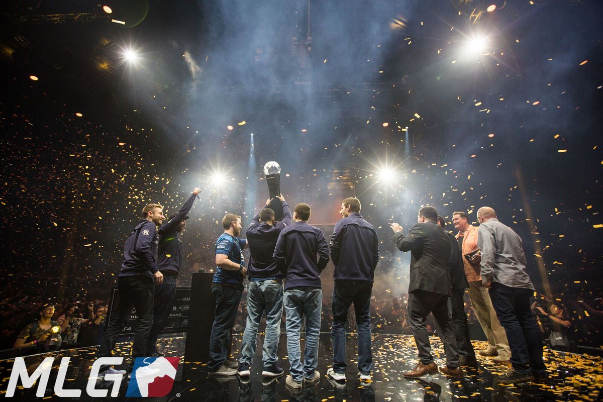 Call of Duty World League 2016 Team EnVyUs