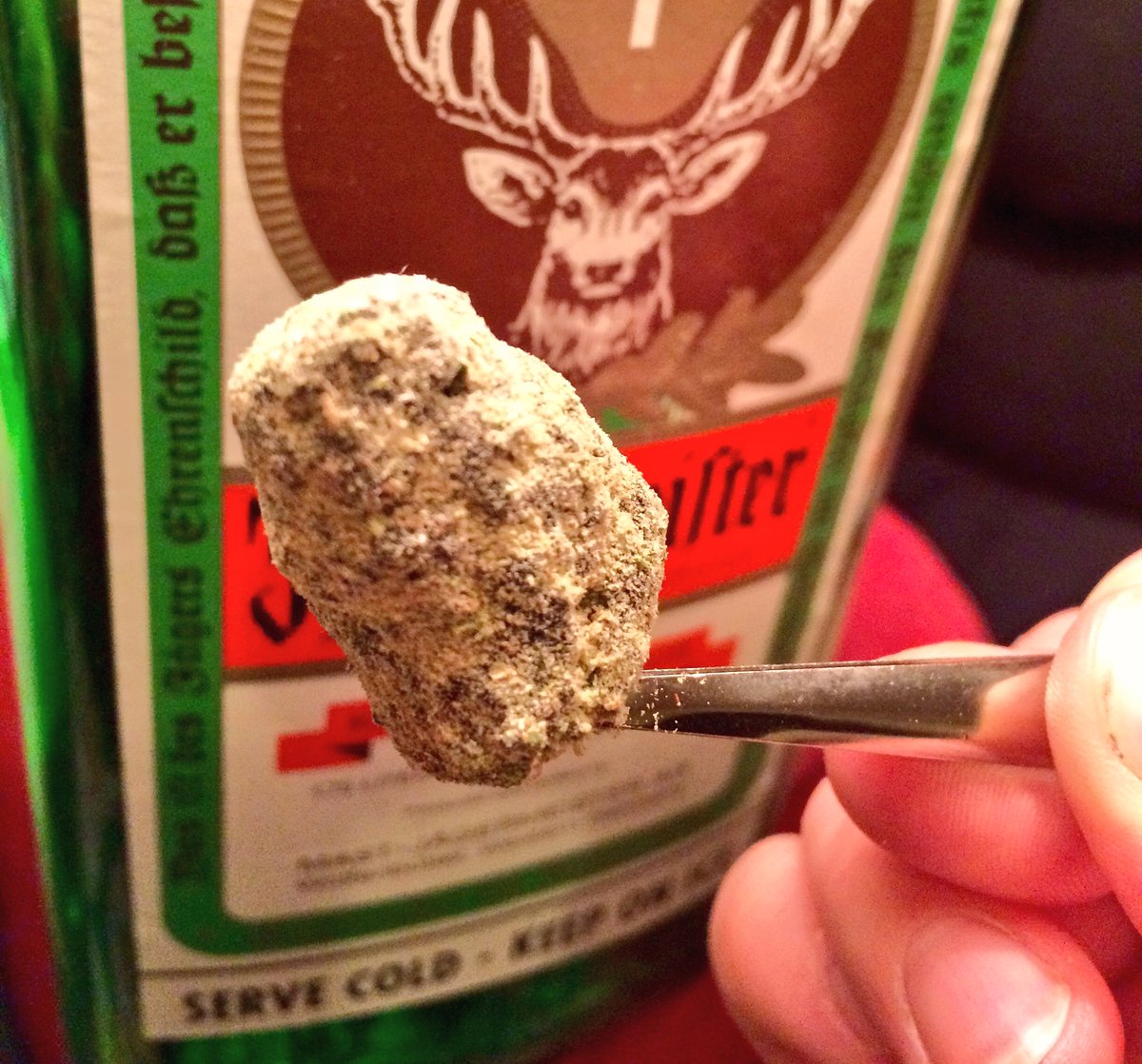 brokenbowls's tweet photo. we did it again 🎉😍🙊😬🌜💨 #moonrock #bcbud #shatter #honeyoil #sundayfunday #sundaze #sunday #maryjane #longweekend #eh https://t.co/h31nsetrD3