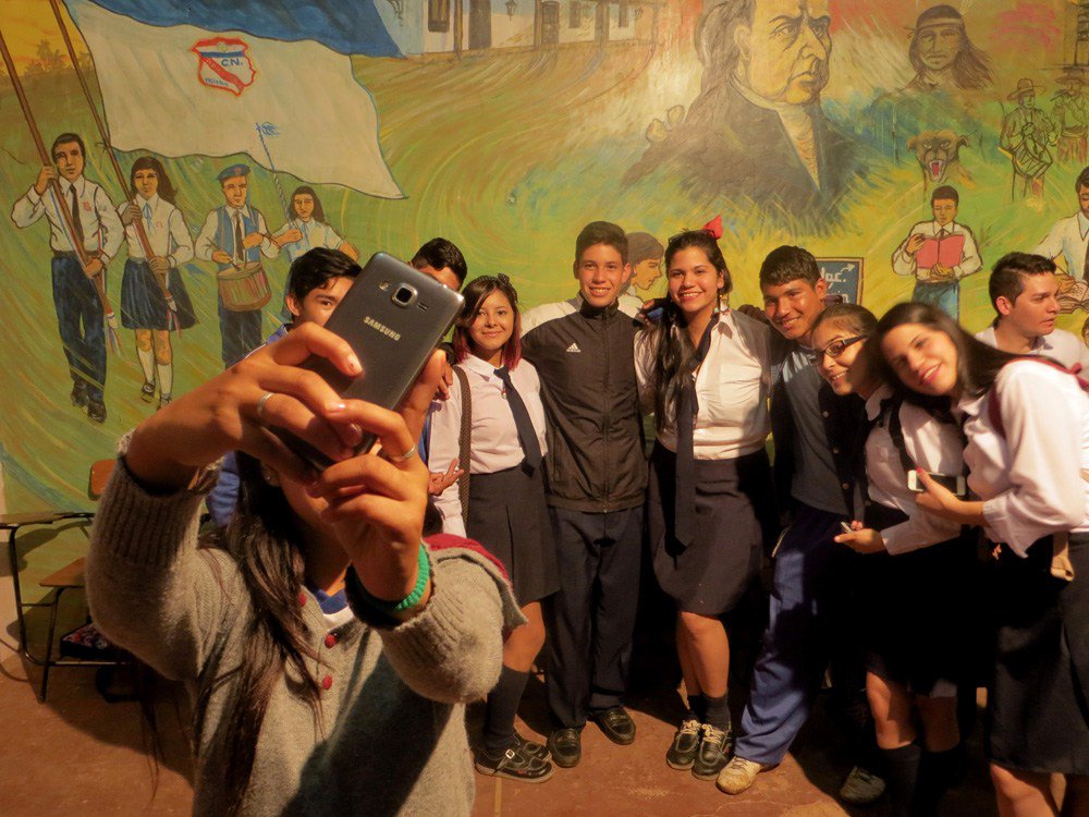 “Horas de Clase” llega a Encarnación y Caacupé! laparadateatro.wordpress.com/2016/09/04/hor…