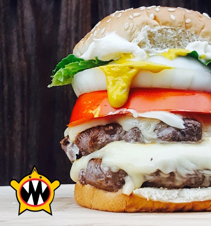 BeastChowDotCom's tweet photo. Ready to eat this delicious Labor Day Weekend Double Cheeseburger... Uuuuffff!!! #foodporn https://t.co/Z3JP1nfFCv