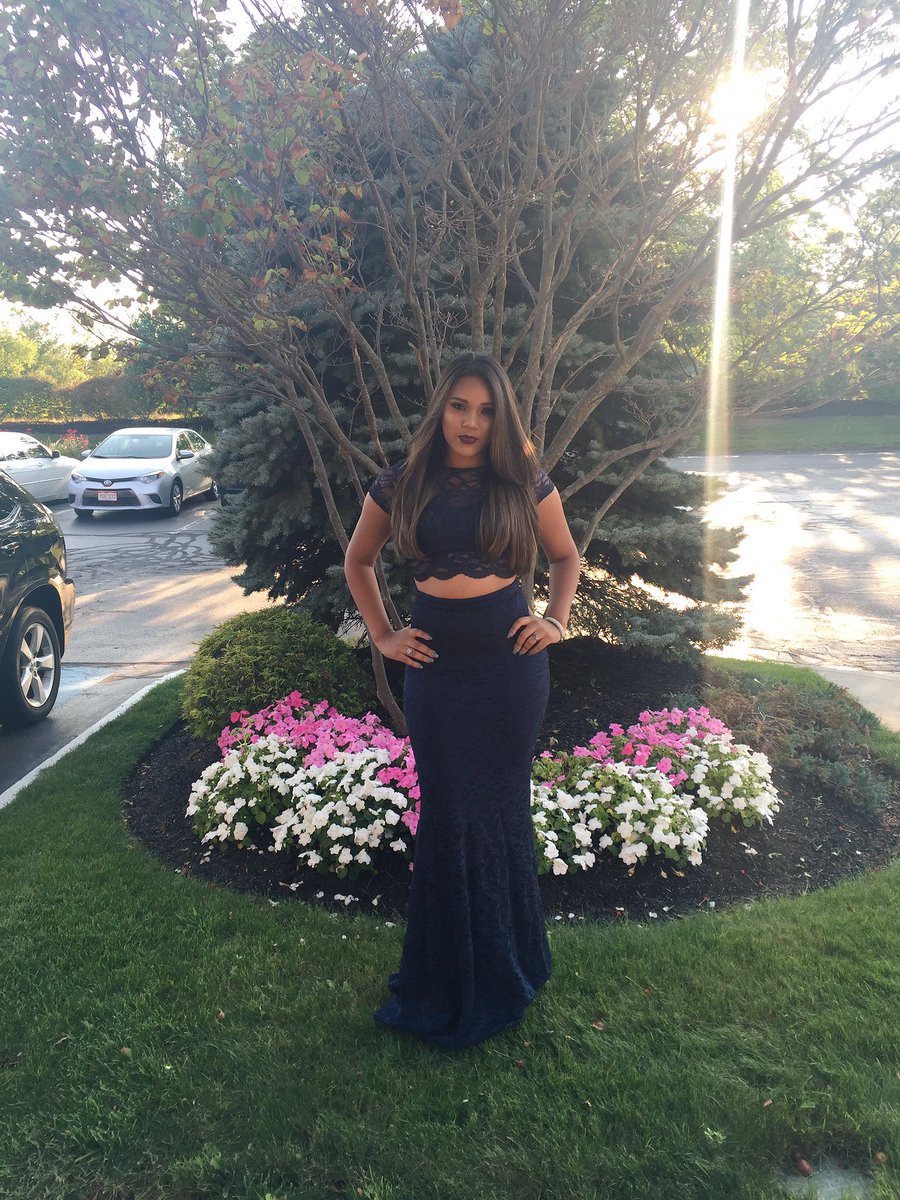 JayleenVictoria's tweet photo. Aunts wedding 💍 https://t.co/JTvsgePlPQ