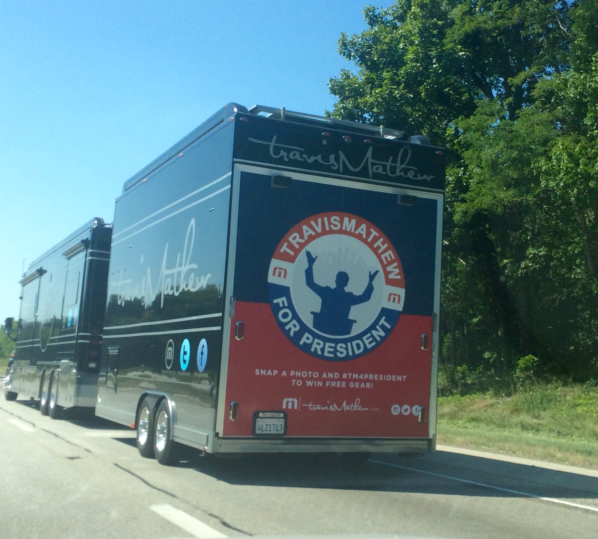 tinktastic's tweet photo. Well @TRAVISMATHEW this sure caught our eye on the drive to #columbus #ohio today #tm4president #govote https://t.co/MObpUemg5N