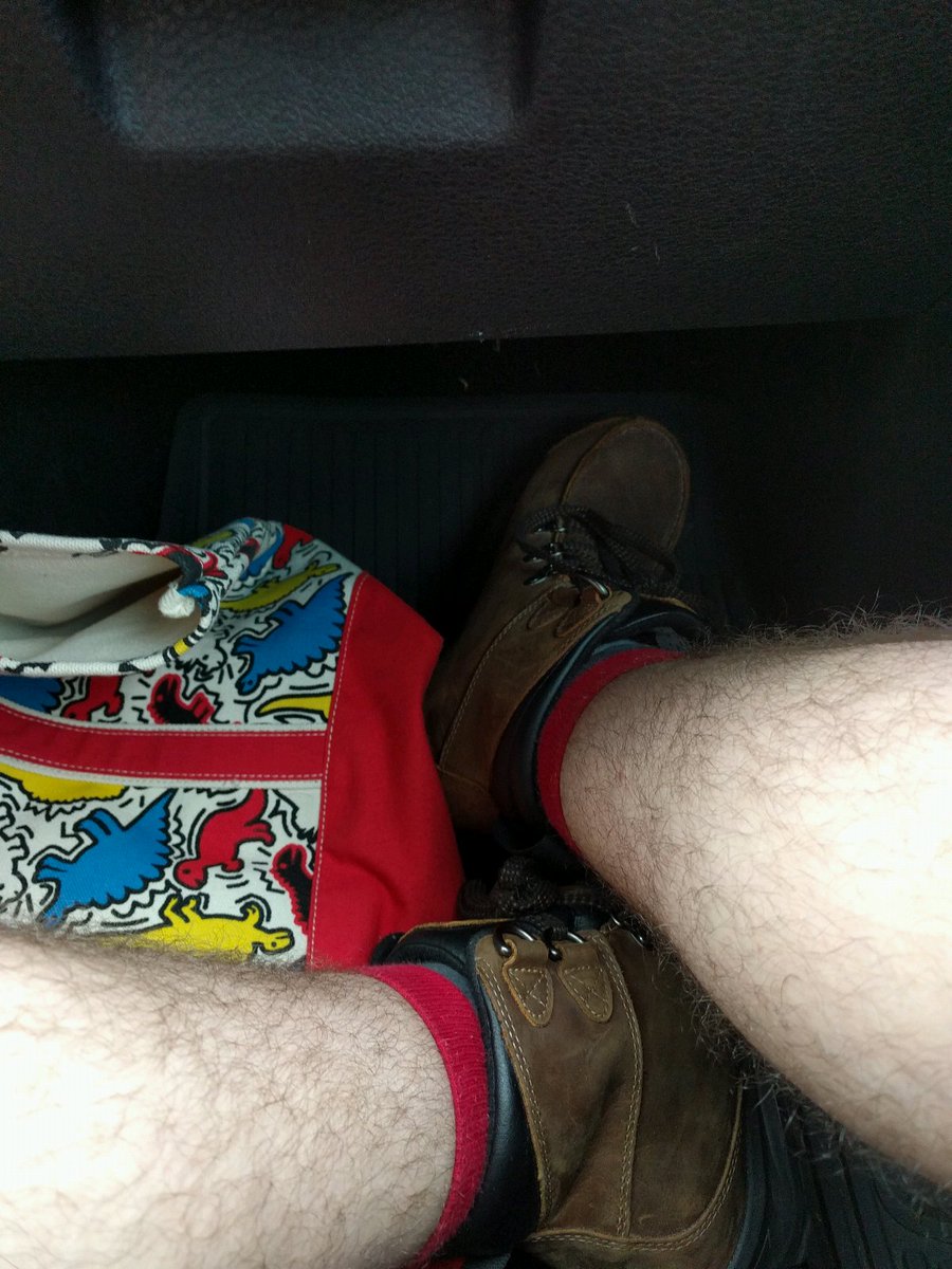 lilfoxcub's tweet photo. All changed and out to get comics and Jamba Juice!  #SplashinBoots #SupposedToRain https://t.co/PxR3rxvjn4