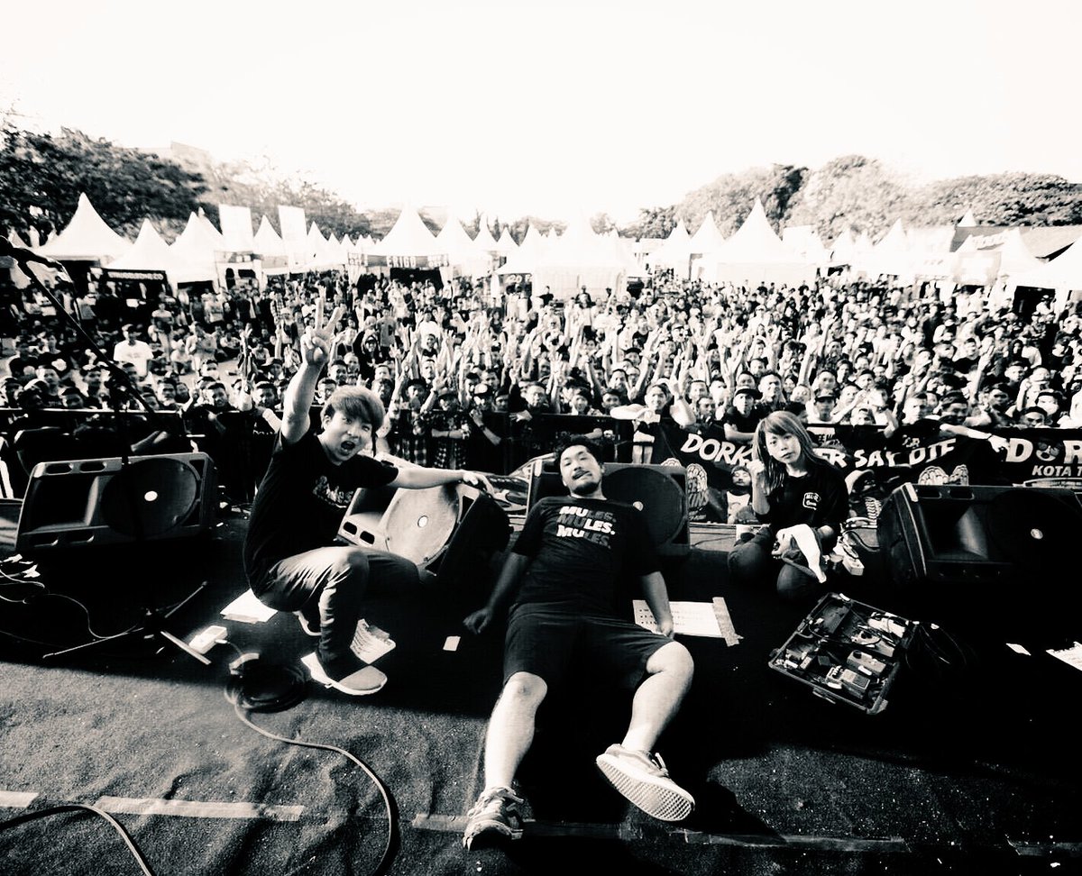 FOUR GET ME A NOTS
Indonesian tour 2016 day5
at Jackloth 2016 Bandar Lampung