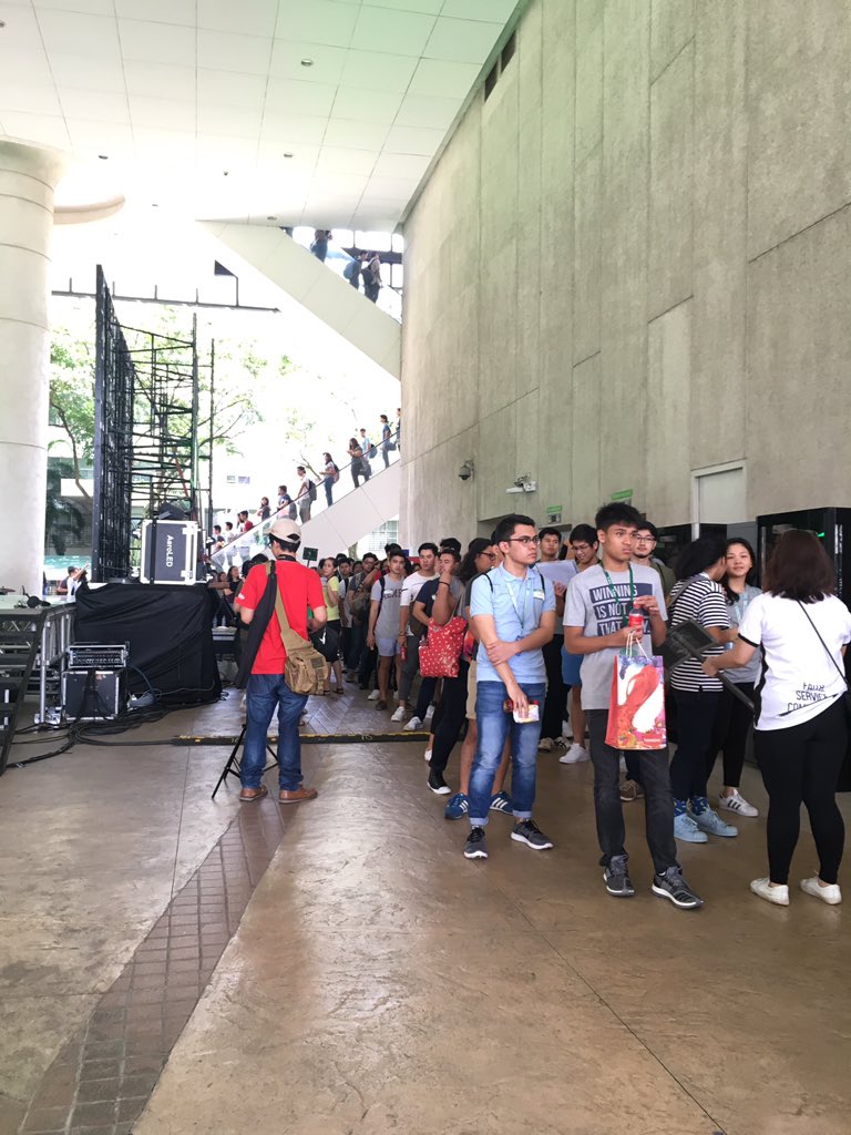 DLSUCSOARWFW's tweet photo. Hope you guys like your snacks!! πΉπ #AnimoGo #PokeworldDLSU #FW2K16 https://t.co/5RerN0Rbo8