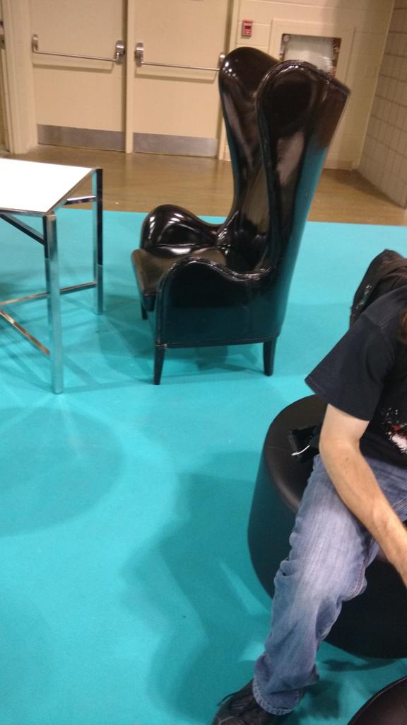 EasyTechThings's tweet image. When you work all weekend, so you miss FanExpo but sneak in during closing.