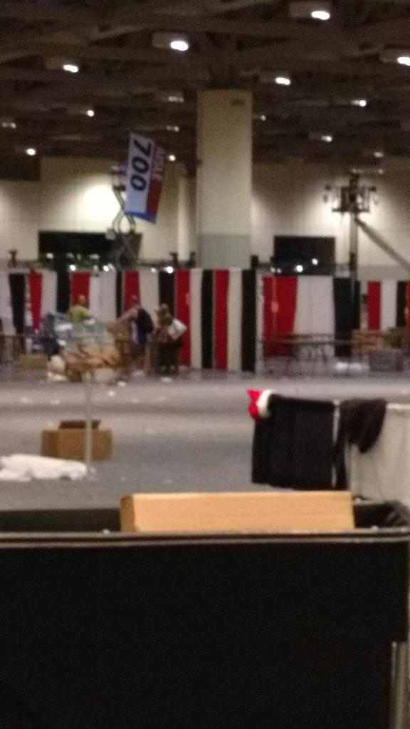 EasyTechThings's tweet image. When you work all weekend, so you miss FanExpo but sneak in during closing.