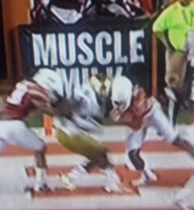 TeranJSports's tweet photo. The picture on the left was called targeting. The one on the right was not. Nice job, @NCAA https://t.co/iGYxRD6jrH