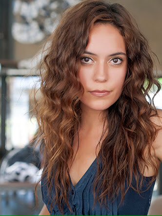 Bugün ekibimizin ilk oyunu #Normal in oyuncularından sevgili <a href="/selenkurtaran/">Selen Kurtaran</a> ın doğum günü! İyiki doğdun Selen☺️