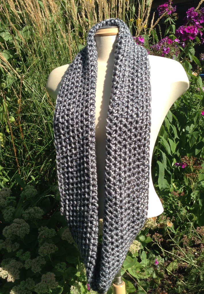 zaknit2's tweet photo. Nouvelle collection ! 
Snood laine et acrylique
https://t.co/MJhG4ODNuW https://t.co/xvhp78kTdH