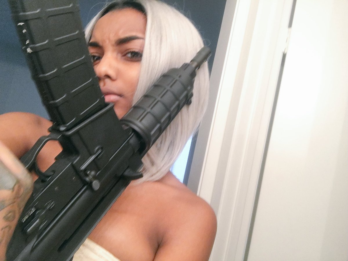 balionabeatt's tweet photo. @gethigh202 #choppagirl4life #hellisusaying https://t.co/FDXpiWv7av