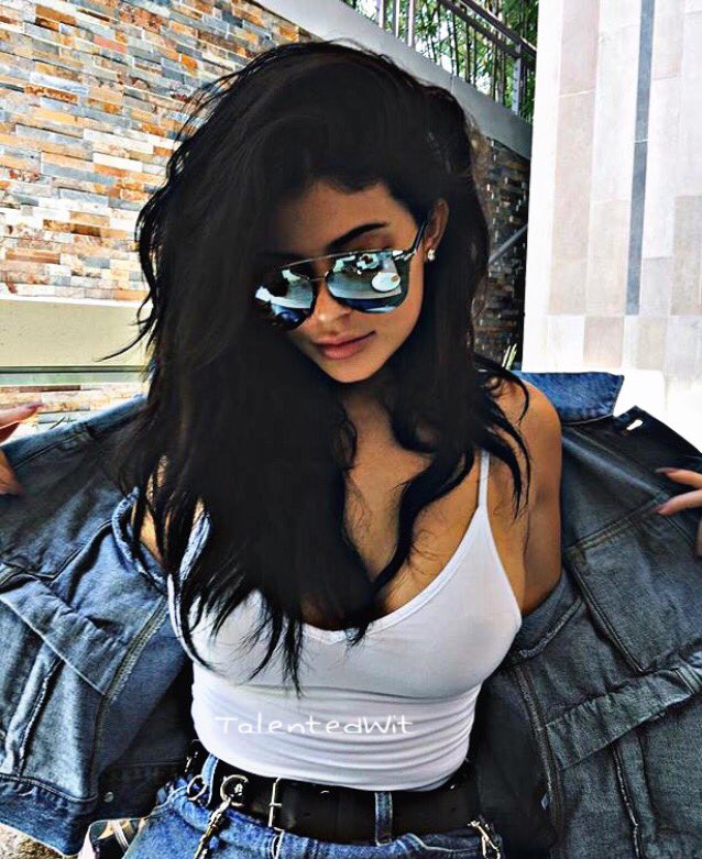 TalentedWit's tweet image. "I slay."