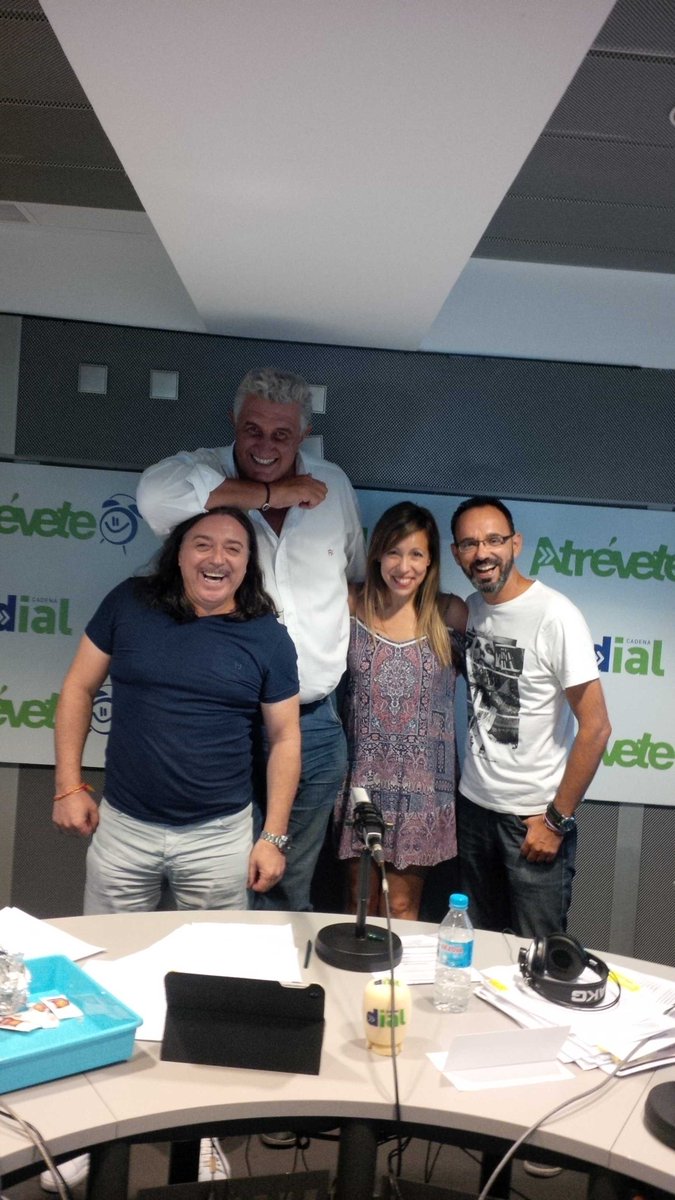 Código especial de visita al estudio de <a href="/atrevetedial/">Atrévete</a> con mi querido <a href="/fernandoromay1/">fernandoromay</a> <a href="/PatriciaImaz/">Patricia Imaz 🎙</a> <a href="/JaimeDial/">Jaime Moreno C.Dial</a>