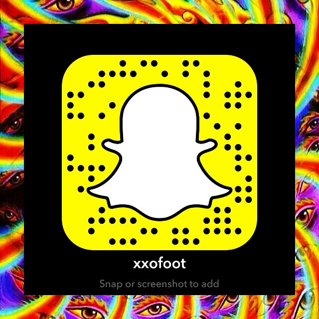 lorettemfdonat2's tweet photo. pow! someone pleeeeease Snapchat me: xxoFoot https://t.co/S9UHcQOXLz