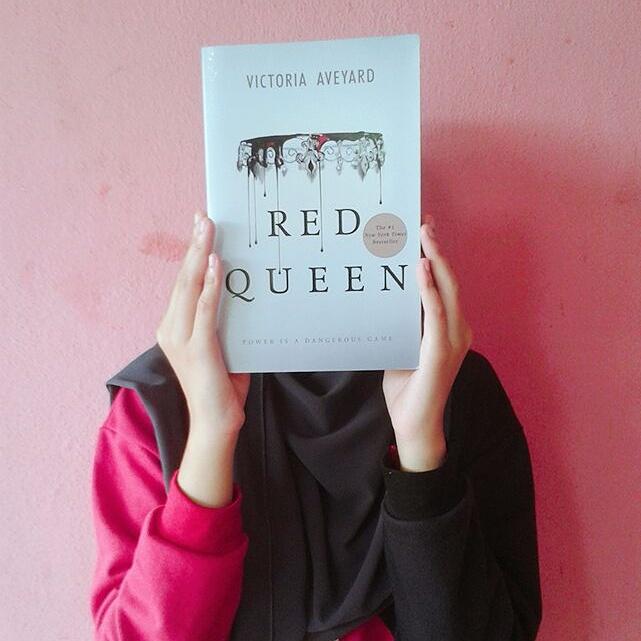 _shaardd's tweet image. #nowreading Red Queen by Victoria Aveyard