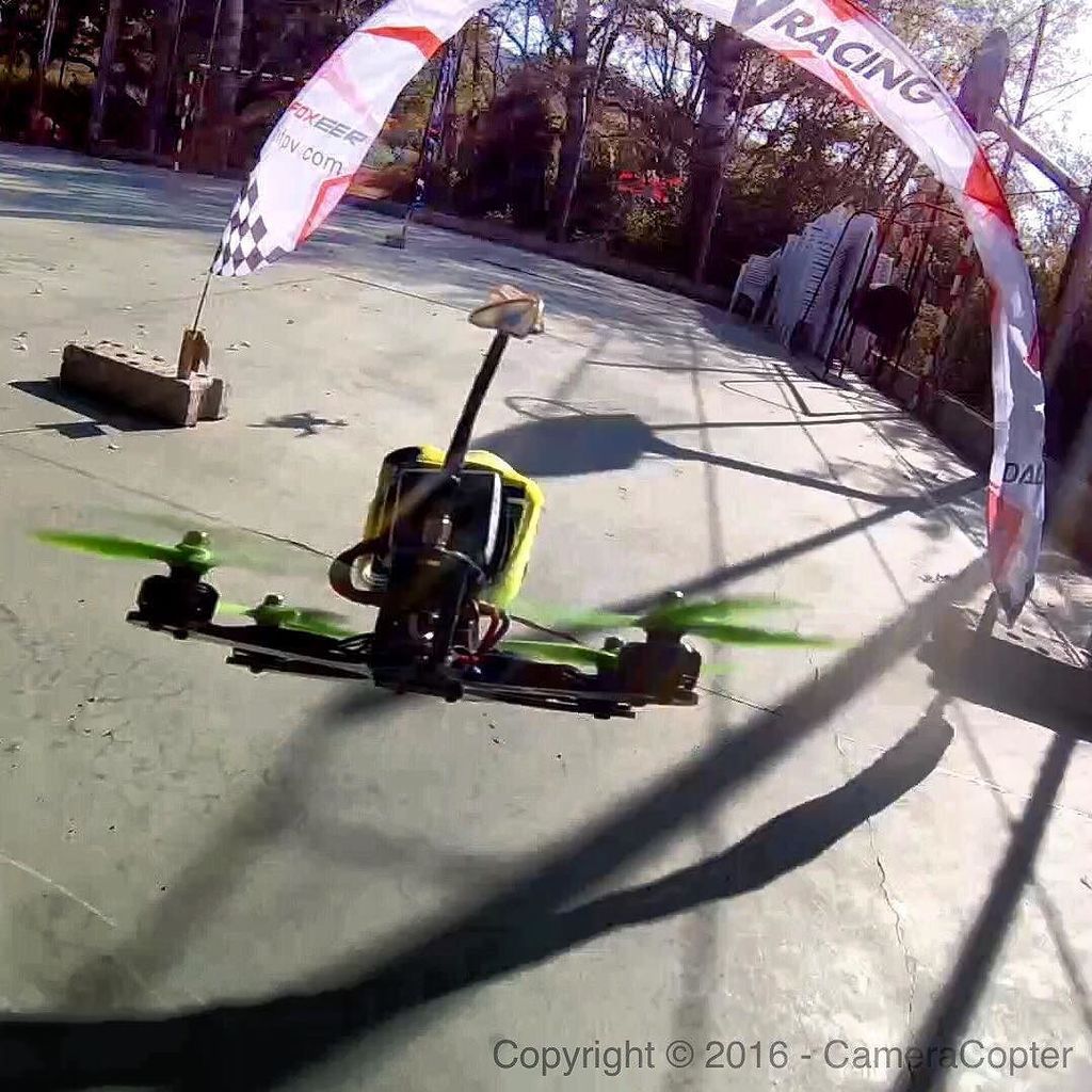 CameraCopter's tweet photo. Fight between @armengol13 &amp; @eam5892 at Sant Cugat exibition.
#DDC #SantCugat #SantQgat #FPV #Exhibicion #Exibition… https://t.co/13fPxgKkcy