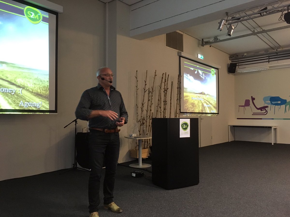 Kickoff met 70 ondernemende studenten <a href="/s2mstrijps/">s2mStrijpS</a> met <a href="/lucvdk/">Luc Van der Keilen</a> <a href="/FontysBEnT/">FontysBEnT</a> <a href="/WonderLab_S/">WonderLab_S</a> #society3.0 #ondernemerschap