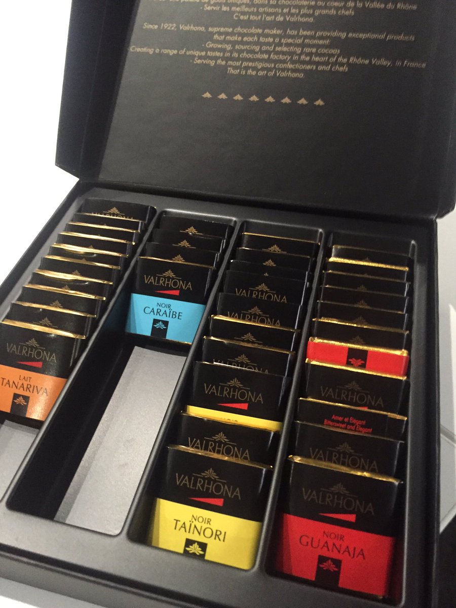 Avoir des clients formidables qui donnent de l'énergie au travail #Valrhona merci!!!😋