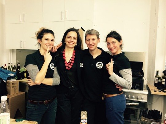 ThePlacetoBio's tweet photo. Rentrée végane : direction Le Marais, avec le nouveau Hank Vegan Pizza ! #ThePlaceToBio https://t.co/Aivtk5GJRQ https://t.co/DjUD1mWYlQ