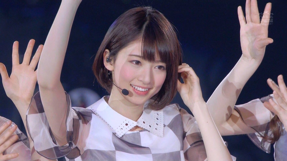 もくず エリカ様とかんなちゃんと白石麻衣ちゃんは奇跡の産物だし石原さとみ様なんて可愛すぎて吐きそうになるけど 理想のタイプとなると橋本奈々未 ちゃんとかさえりさんとかになる 坂本真綾さんも素敵 とにかく薄めでボブが似合う人がタイプ