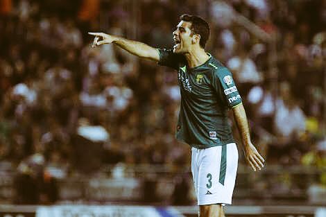 La_hinchada's tweet photo. ¡EL CAPITÁN VUELVE AL GLORIOSO!
🎶"Gracias Rafa por toda la alegría, por todos los recuerdos para toda la vida"🎶 💚⚪️💛 https://t.co/fr8PEOVT73