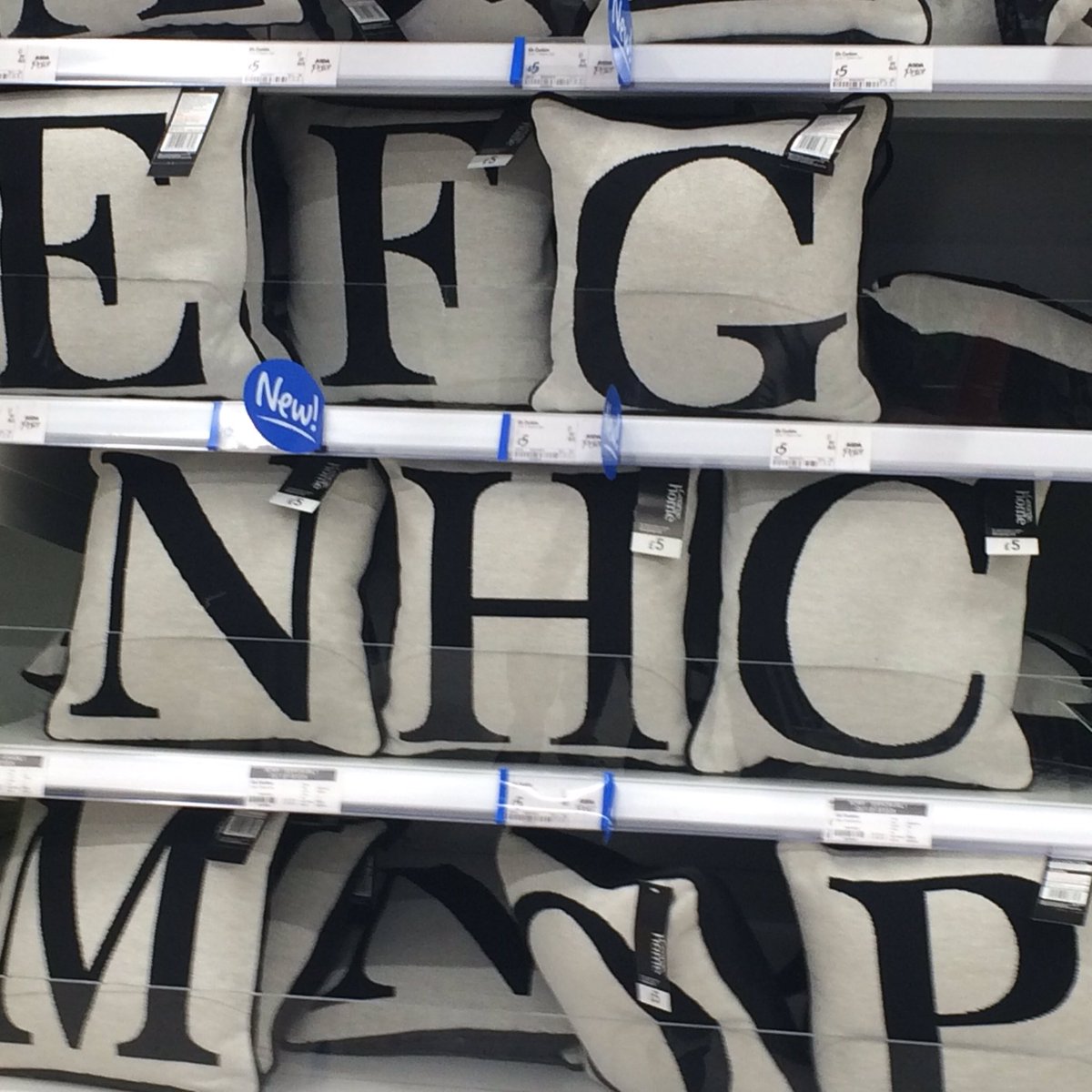 SwimmingBrain's tweet photo. Bored in ASDA😂😂 @NewHopeClub @NewHopeReece @NewHopeBlake @NewHopeGeorge https://t.co/hI1ipWlNi6