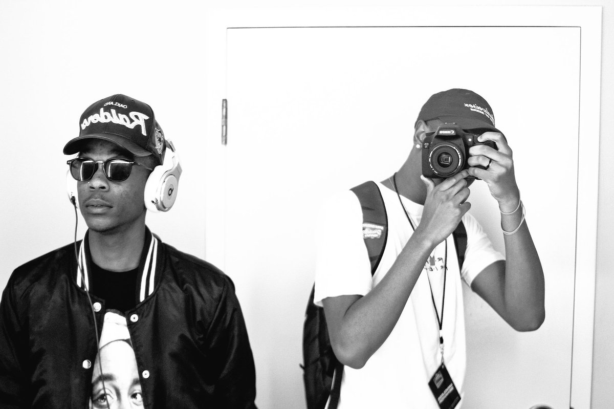 TMBmindless143's tweet photo. Mike and Jaayfromthegram https://t.co/HjYSUwk96U