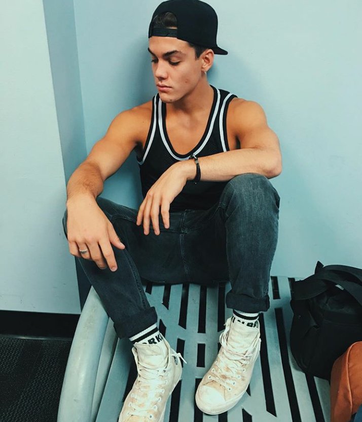 New fake,
RT for me please?