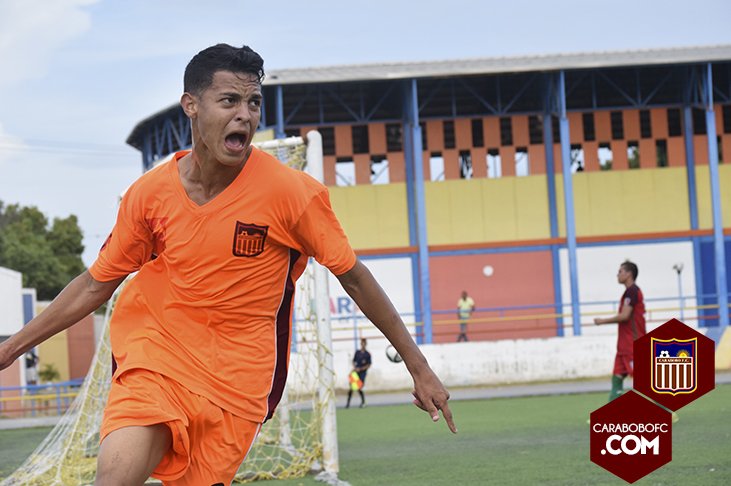 Carabobo_FC's tweet photo. #Fotos 📹 ¡Robin Gutiérrez entró en el segundo tiempo y con doblete le dio la victoria al granate! #VamosGrana ⚽💪 https://t.co/cAnzqwd3dB
