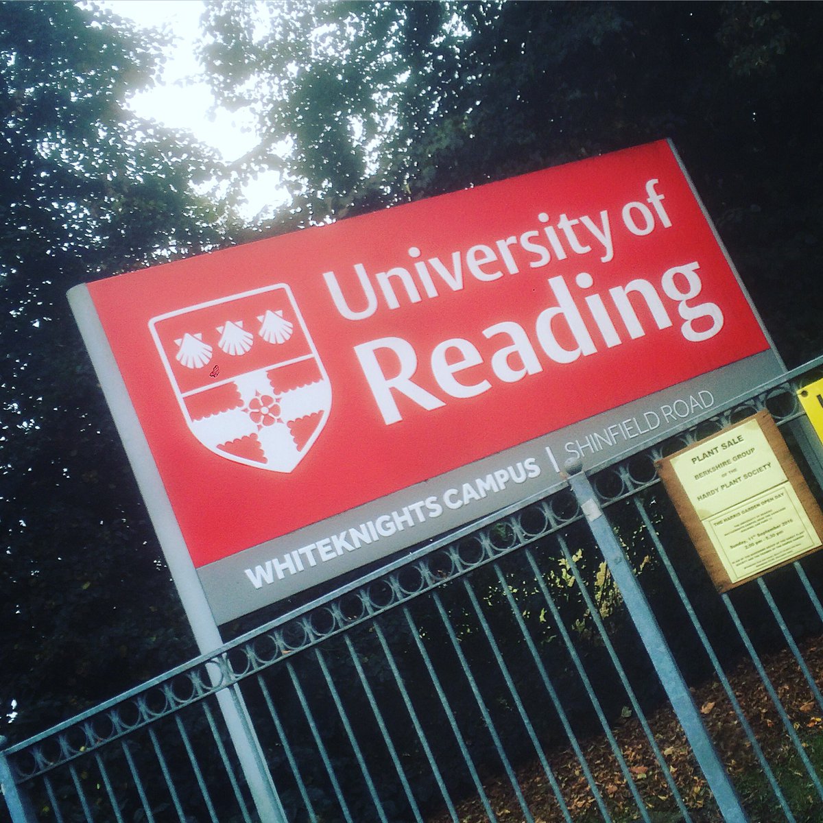 Parthian_RDG's tweet photo. Great to be @UniofReading organising #studentdeals plus #freshersweek! @RUSUtweets @Reading_Knights #tryclimbing https://t.co/KDyICPlk1r
