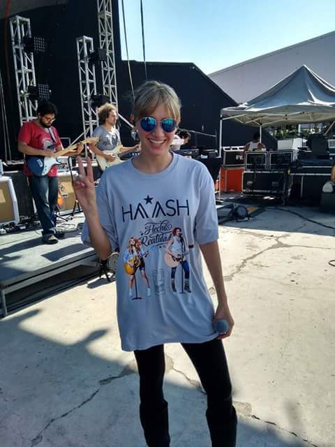 ro_bel's tweet photo. @haashoficial  queremos la merch oficial ARGENTINA APOYA A ULI 
#UlizezNoseVa
#QueremosLaMerchDeUlizez https://t.co/XIMaWctmlV