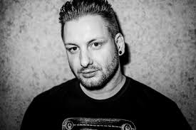 0230-0400 <a href="/harvey_mckay/">HARVEY MCKAY</a> B2B <a href="/DjMarkReeve/">yolk</a> tonight at <a href="/SpaceIbiza/">Space Ibiza</a>
