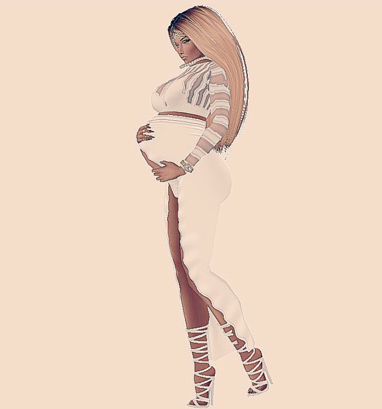 realamberstarr's tweet photo. 3 months in counting 😋👶🏾 https://t.co/xf9gUgcOVf