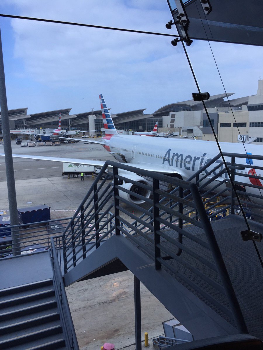 ORLANDO BOUND (@ American Airlines Admirals Club in Los Angeles, CA) swarmapp.com/c/dHKfDociot0