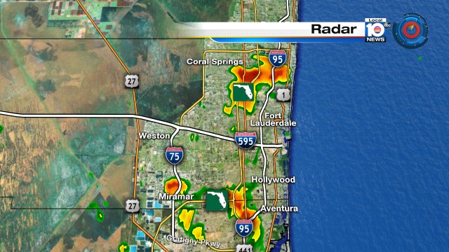 Showers/storms firing up in Broward and Miami-Dade.  @TrentAricTV saying indoor plans for some areas this Labor Day. https://t.co/5Sw91Jg57h