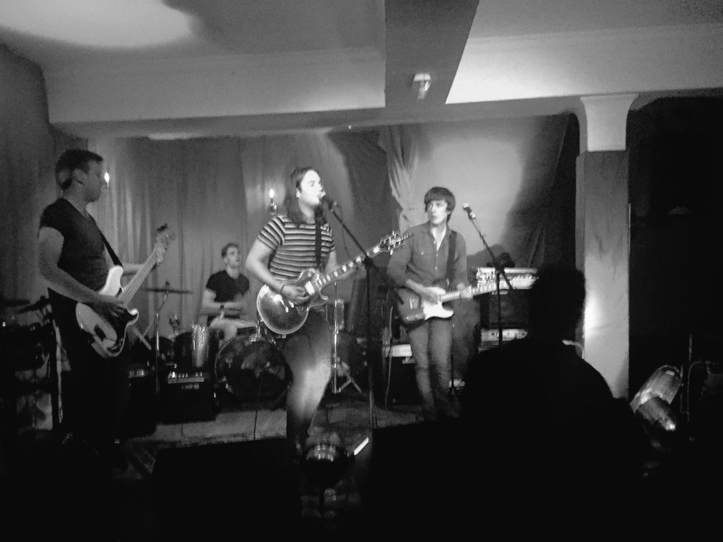 theoldborder's tweet photo. Cheeky picture from Saturday. Thanks for another great night at The Islington. https://t.co/YenRG9OOzj