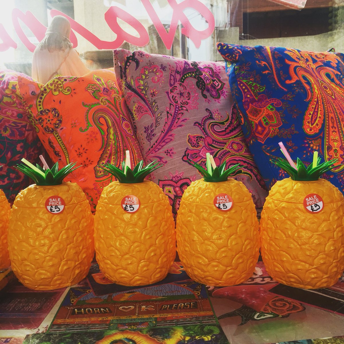 Queen of the Harpies (@queen_harpies) on Twitter photo 27degrees this Wednesday and our pineapple cups are now a fiver!!! #sale #pineapple <a href="/PopBrixton/">Pop Brixton</a> 27degrees this Wednesday and our pineapple cups are now a fiver!!! #sale #pineapple <a href="/PopBrixton/">Pop Brixton</a>