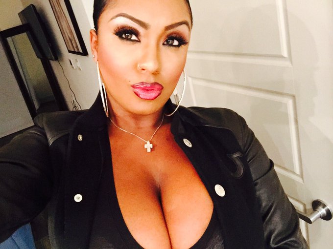 I love black 💀 #monday #boobs #allnatural #sexy #laytonbenton https://t.co/SQvcq5KUw0<a href="/tag/monday"class="tags">#monday</a><a href="/tag/boobs"class="tags">#boobs</a><a href="/tag/allnatural"class="tags">#allnatural</a><a href="/tag/sexy"class="tags">#sexy</a><a href="/tag/laytonbenton"class="tags"><span>#laytonbenton</span></a>