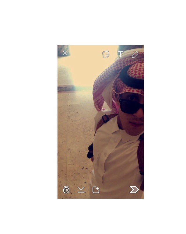 وانا ليا شعرت إن المواصل مَ يفيد 
اكابر ولو اني من الشوق ميت شوق ✨ .