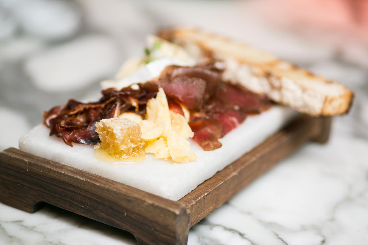 La mejor charcuterie de la Argentina la encontras en @elenarestaurante! 4321-1200