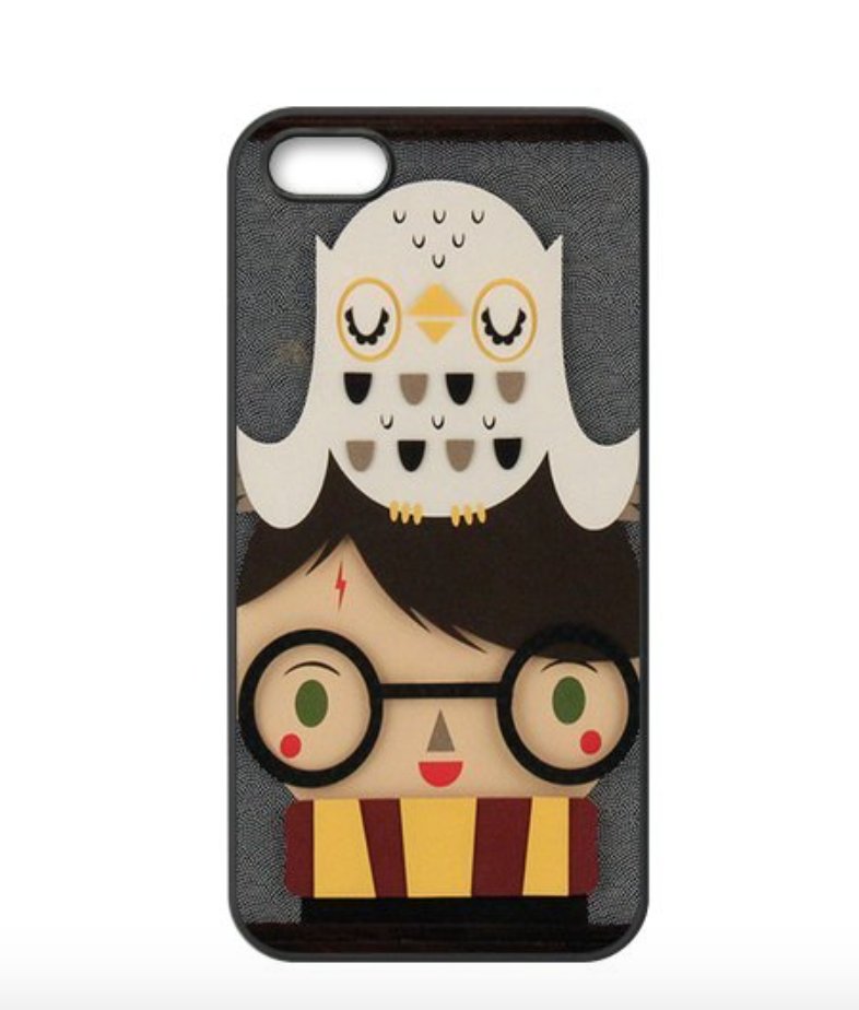 melpote's tweet photo. Ok. I'm into it. Im a Pott Head. Isn't this iPhone case adorable?! I wish I could find it for my size! #OnBook3 https://t.co/blor2xdeQ5