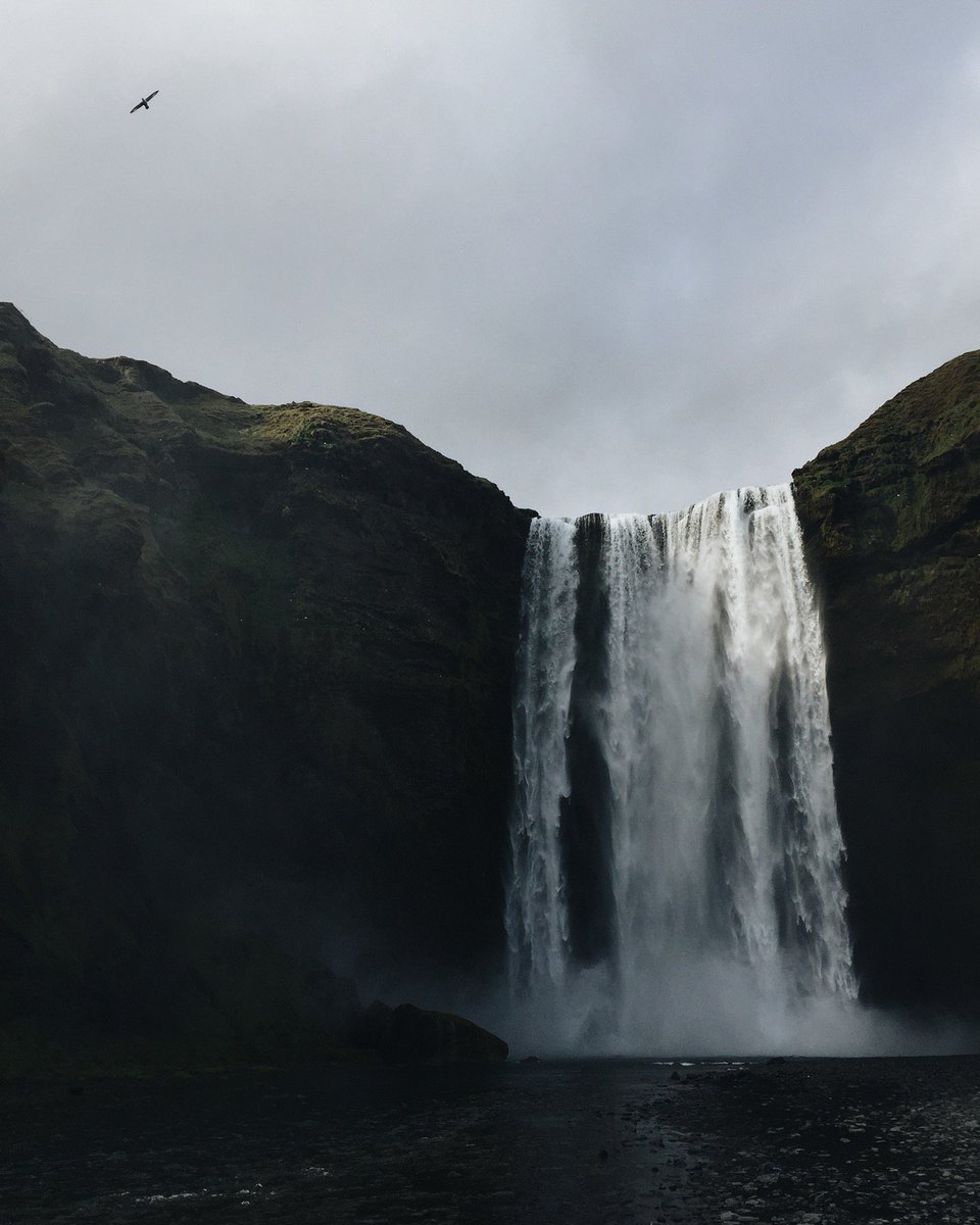 vsco's tweet image. Quick VSCO tip: tap on hashtags in image detail view to search other images with the same hashtag.
Image by grant